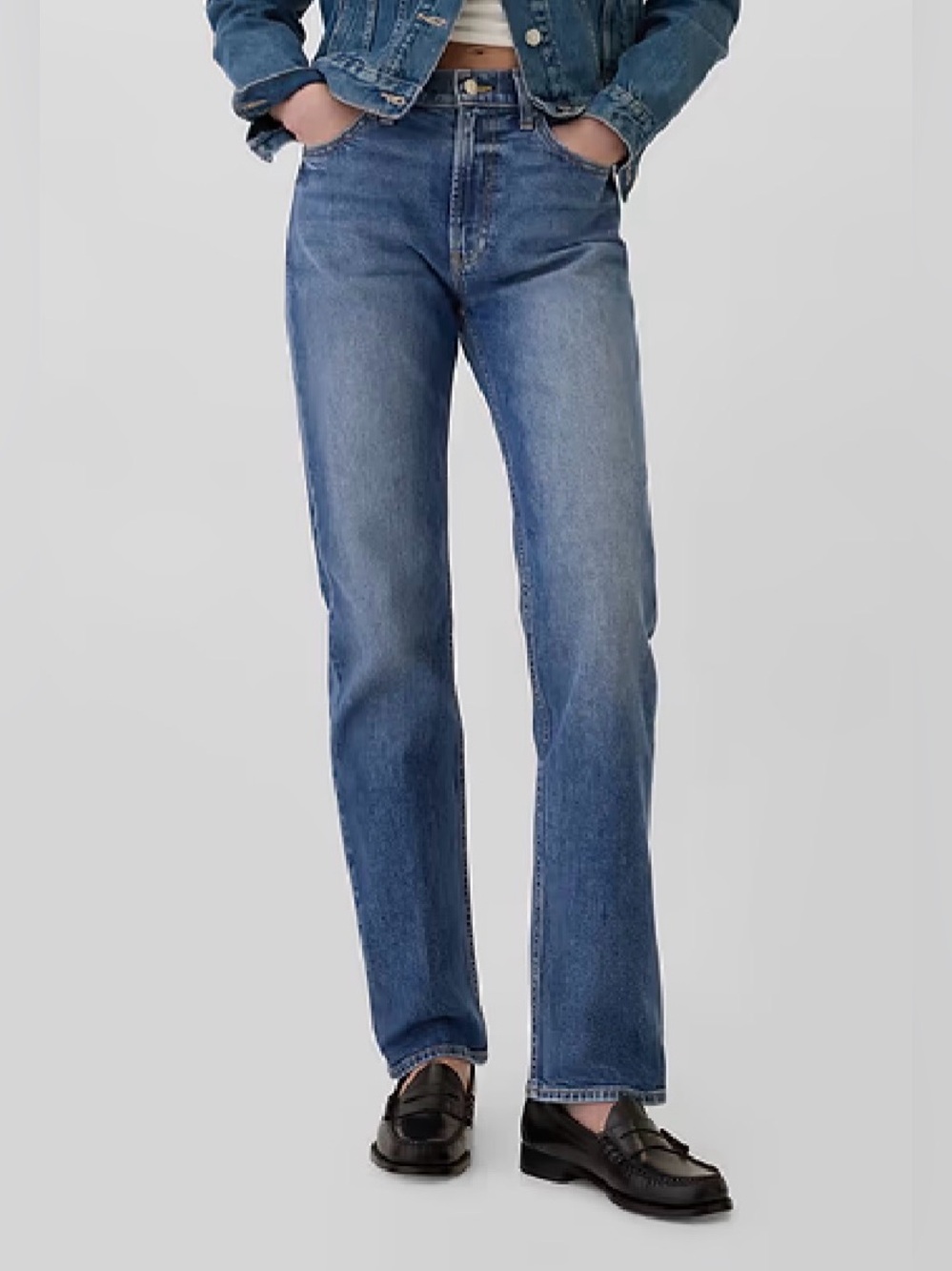 GAP Wide-Leg Jeans in Medium Blue Denim